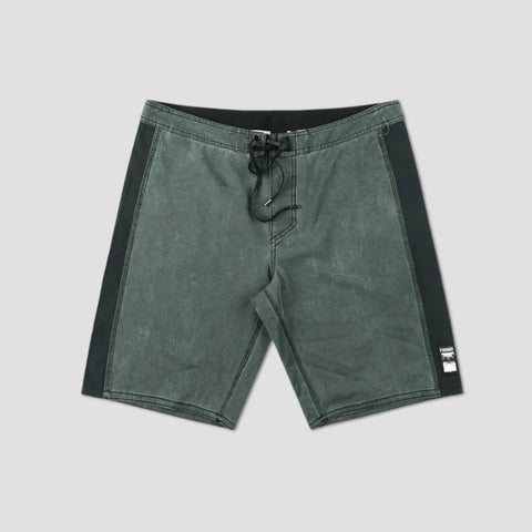Team 19" Trunk - Pine
