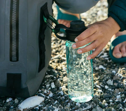 Yonder Tether Water Bottle 750 ML (25 Oz.) - Charcoal