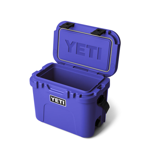 Roadie 15 - Ultra Marine Violet