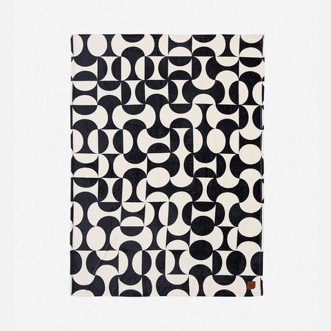 Caster Plush Fleece Blanket - Black